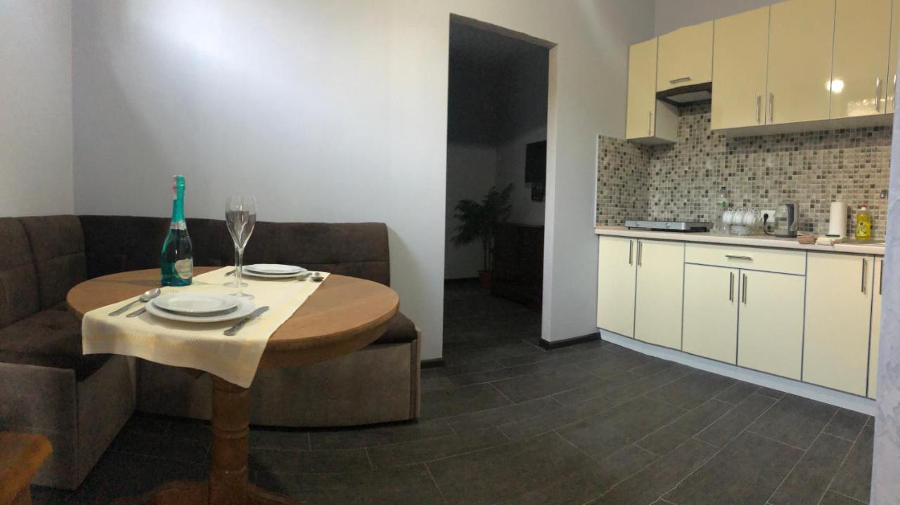 Reef Apartments Odesa Exterior photo