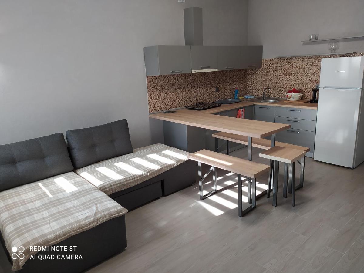 Reef Apartments Odesa Exterior photo
